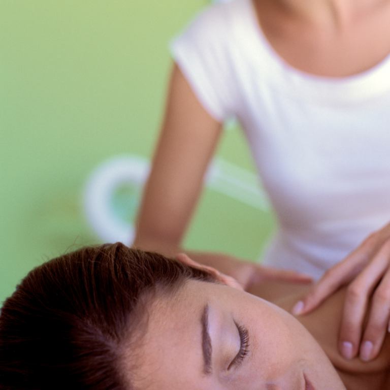 "massage relaxant accompagnement corps saint gaudens"